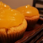 muffins with lemon curd topping